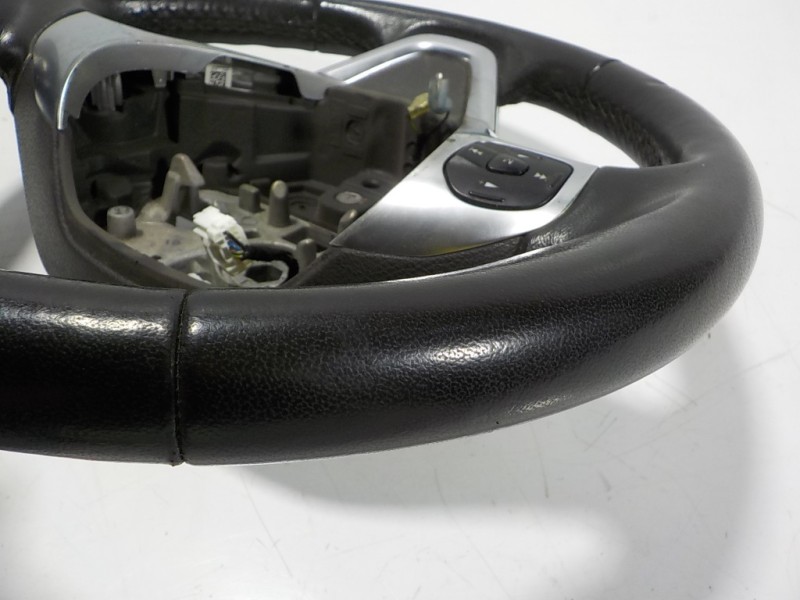 Recambio de volante para ford transit courier 1.5 tdci cat referencia OEM IAM 2035204 ET763600BF 