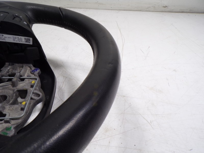 Recambio de volante para peugeot 208 1.2 12v vti referencia OEM IAM 98084115ZD 98084115ZD 