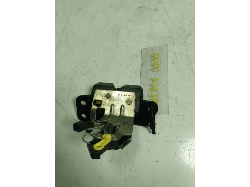 Recambio de cerradura maletero / porton para hyundai i20 1.2 cat referencia OEM IAM   