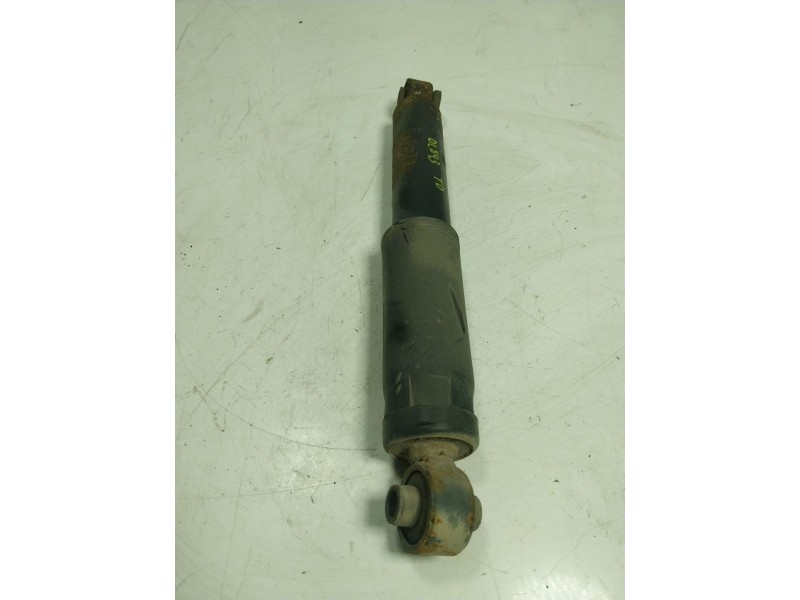 Recambio de amortiguador trasero derecho para hyundai i20 1.2 cat referencia OEM IAM   