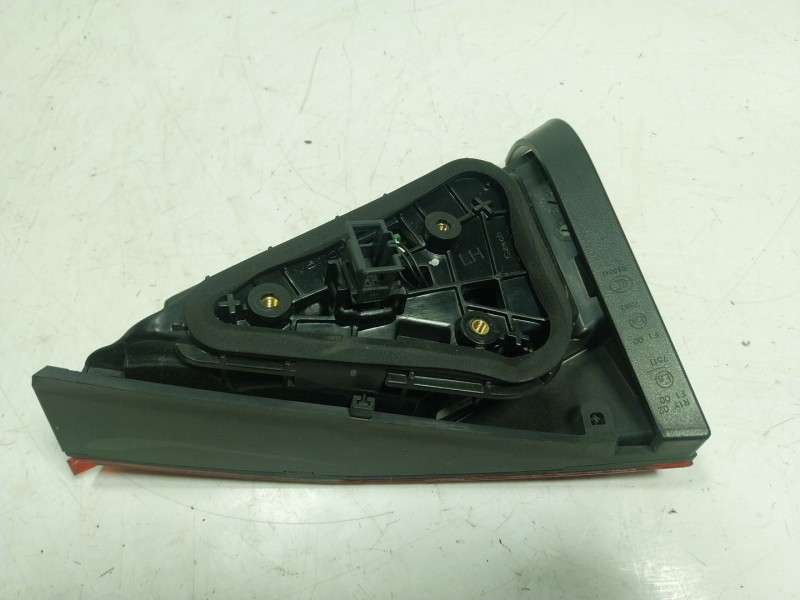 Recambio de piloto trasero izquierdo interior para skoda superb (3v3) 2.0 tdi referencia OEM IAM   