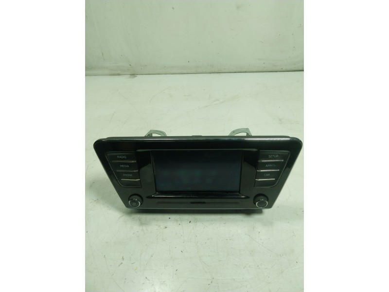Recambio de pantalla multifuncion para skoda superb (3v3) 2.0 tdi referencia OEM IAM  3V0035871 
