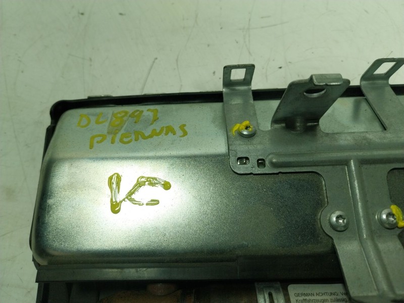 Recambio de airbag de rodilla para skoda superb (3v3) 2.0 tdi referencia OEM IAM  3V1880841 