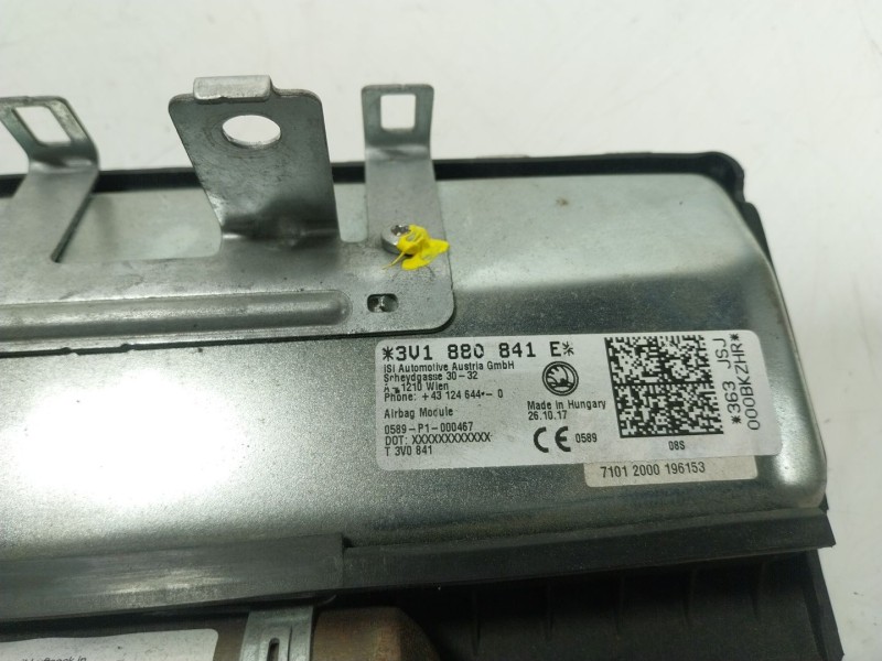 Recambio de airbag de rodilla para skoda superb (3v3) 2.0 tdi referencia OEM IAM  3V1880841 
