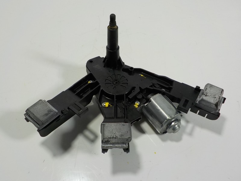 Recambio de motor limpia trasero para peugeot 308 1.6 blue-hdi fap referencia OEM IAM 9819523180 9819523180 0390205110