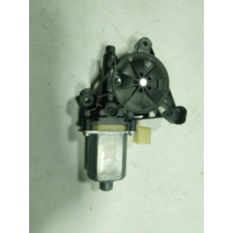 Recambio de motor elevalunas delantero izquierdo para skoda superb (3v3) 2.0 tdi referencia OEM IAM  5Q0959801B 