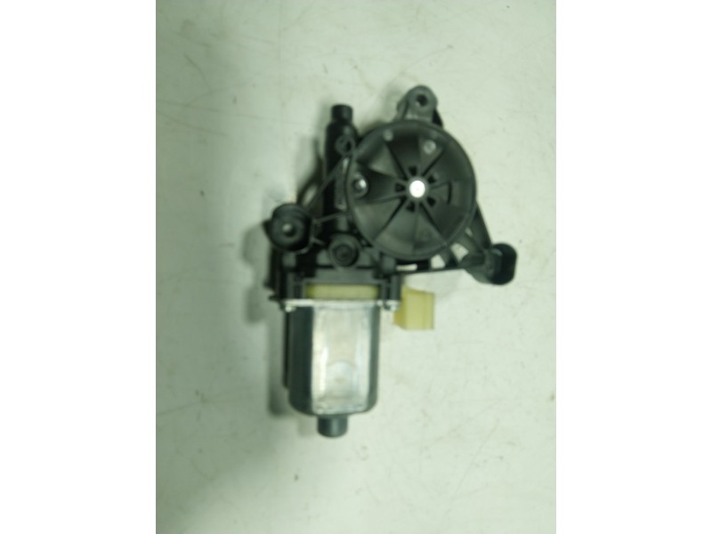 Recambio de motor elevalunas delantero izquierdo para skoda superb (3v3) 2.0 tdi referencia OEM IAM  5Q0959801B 