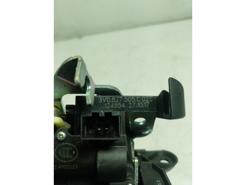 Recambio de cerradura maletero / porton para skoda superb (3v3) 2.0 tdi referencia OEM IAM  3V0827505C02S 