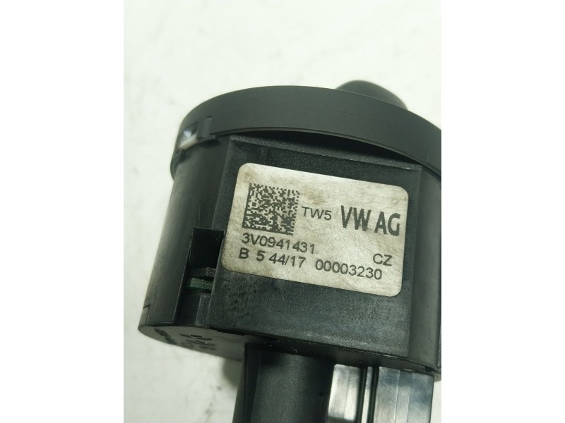 Recambio de mando luces para skoda superb (3v3) 2.0 tdi referencia OEM IAM  3V0941431 