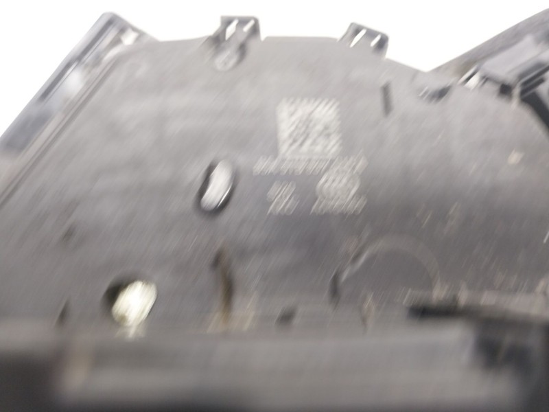 Recambio de cerradura puerta delantera izquierda para skoda superb (3v3) 2.0 tdi referencia OEM IAM  5TBB37015 