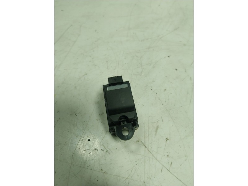 Recambio de mando elevalunas delantero derecho para jaguar e-pace 2.0 diesel cat referencia OEM IAM  GX7314717AC 