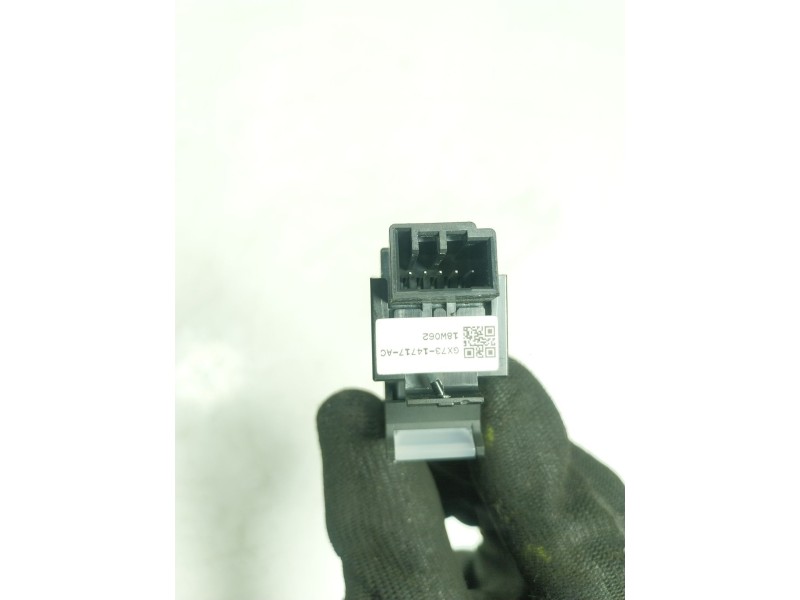 Recambio de mando elevalunas delantero derecho para jaguar e-pace 2.0 diesel cat referencia OEM IAM  GX7314717AC 