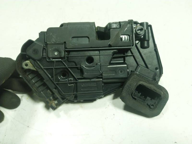 Recambio de cerradura puerta trasera izquierda para skoda superb (3v3) 2.0 tdi referencia OEM IAM  A5E5TA839015E 