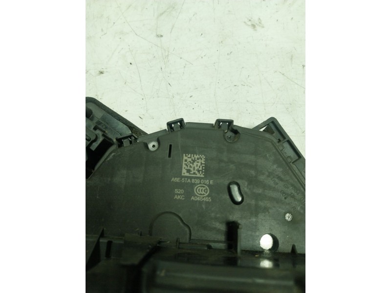 Recambio de cerradura puerta trasera derecha para skoda superb (3v3) 2.0 tdi referencia OEM IAM  A6E5TA839016 