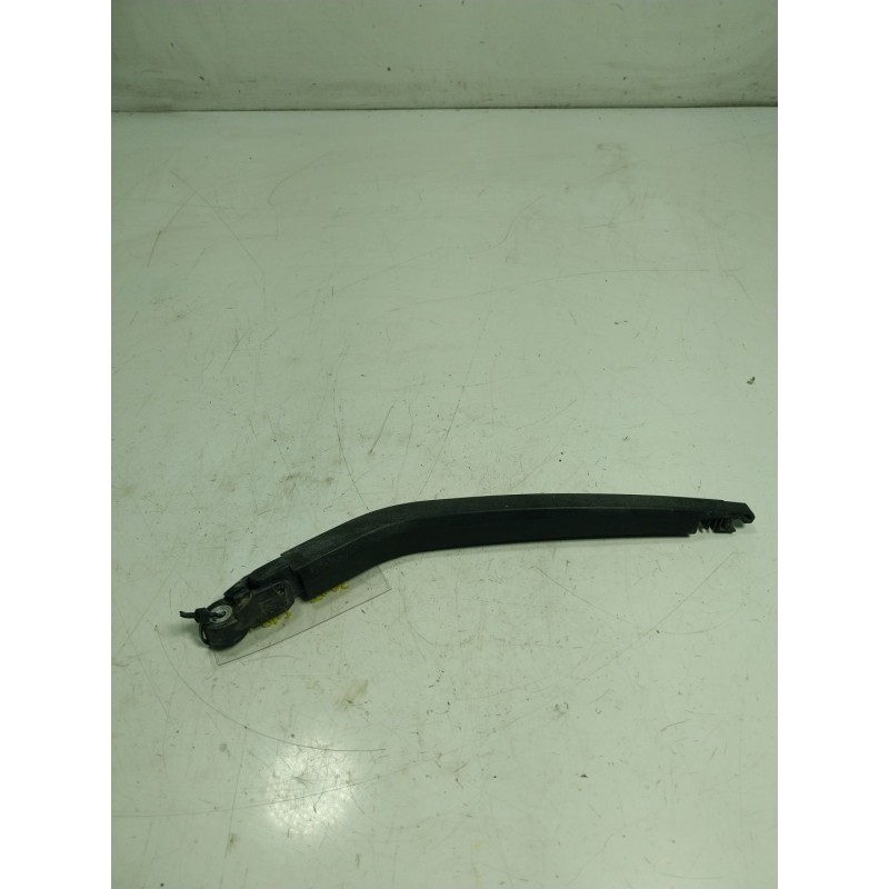 Recambio de brazo limpia trasero para hyundai i20 1.2 cat referencia OEM IAM   