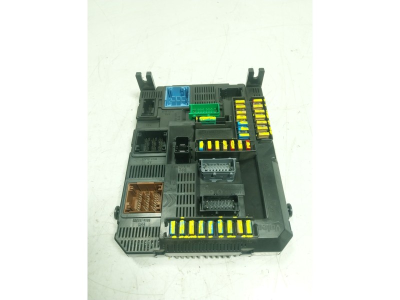 Recambio de caja reles / fusibles para peugeot 2008 (--.2013) referencia OEM IAM   