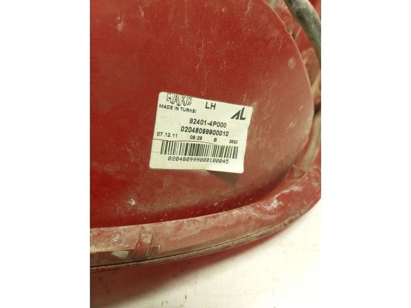 Recambio de piloto trasero izquierdo para hyundai i20 1.2 cat referencia OEM IAM  924014P000 