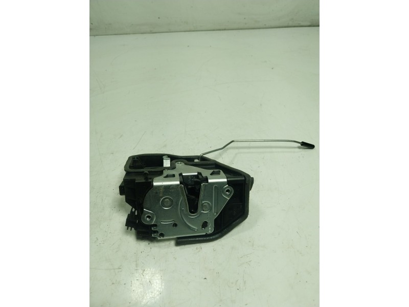 Recambio de cerradura puerta trasera derecha para bmw serie 5 lim. (f10) 2.0 turbodiesel referencia OEM IAM 51227229460 7229460 