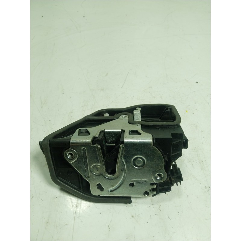 Recambio de cerradura puerta delantera izquierda para bmw serie 5 lim. (f10) 2.0 turbodiesel referencia OEM IAM 51217229461 7229