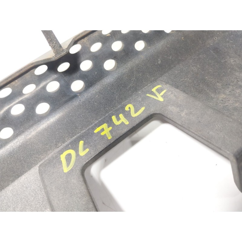 Recambio de rejilla delantera para land rover range rover sport 2.7 td v6 cat referencia OEM IAM   