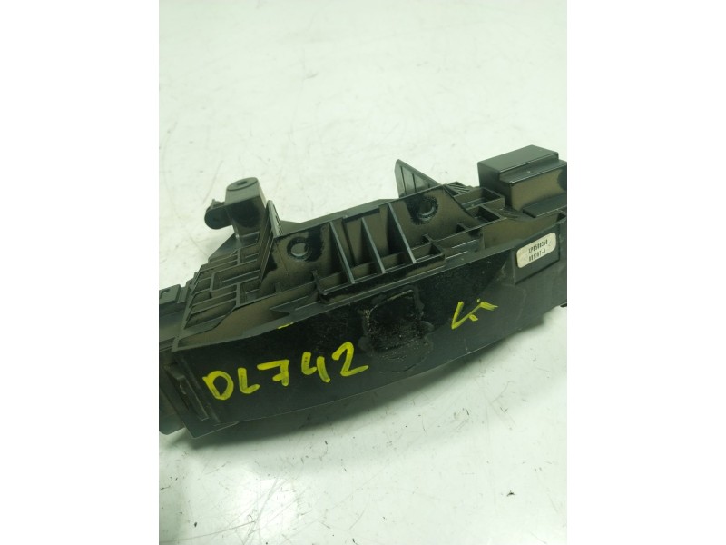 Recambio de mando intermitentes para land rover range rover sport 2.7 td v6 cat referencia OEM IAM   