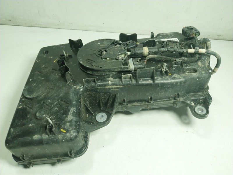 Recambio de deposito aditivo para volkswagen t6 transporter 2.0 tdi referencia OEM IAM 7E0131877K 7E0131877K 7E0131877J