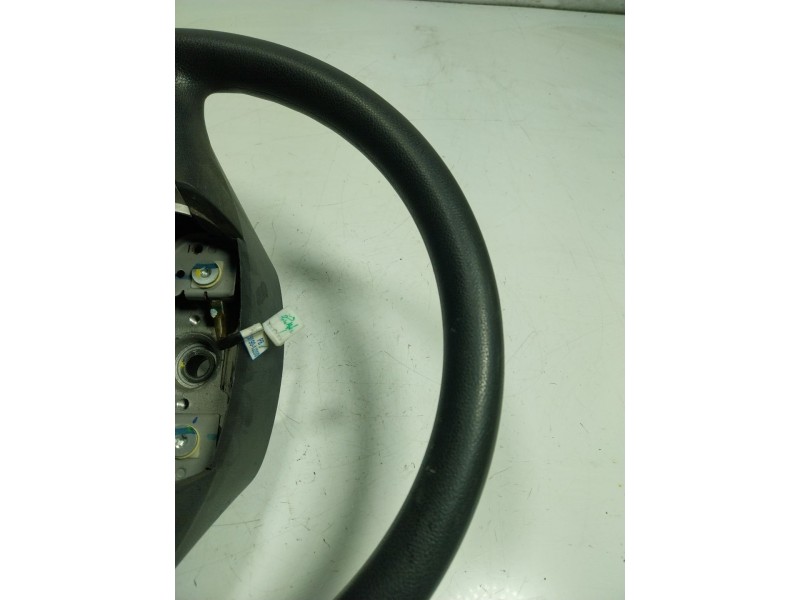 Recambio de volante para hyundai i20 1.2 cat referencia OEM IAM  561201J700 