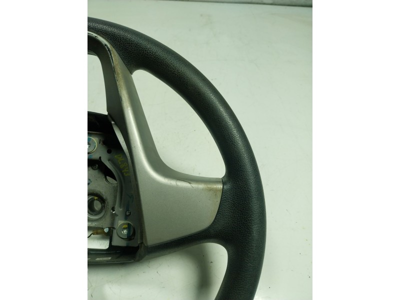 Recambio de volante para hyundai i20 1.2 cat referencia OEM IAM  561201J700 