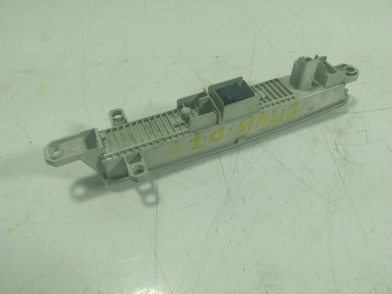 Recambio de faro luz diurna izquierdo para peugeot 308 1.2 12v e-thp referencia OEM IAM  9812662180 