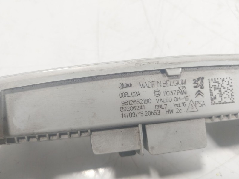 Recambio de faro luz diurna izquierdo para peugeot 308 1.2 12v e-thp referencia OEM IAM  9812662180 