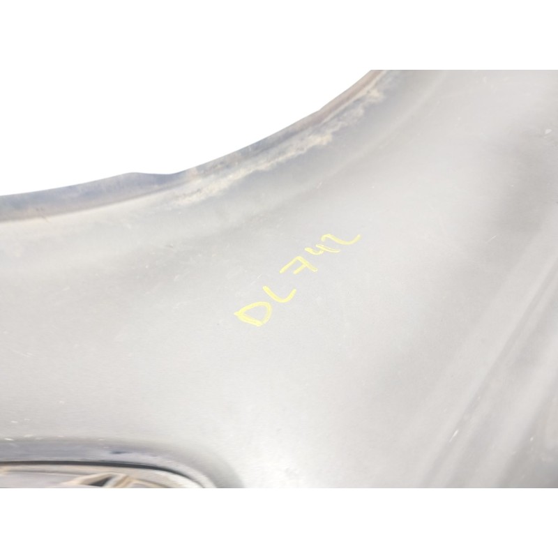 Recambio de aleta delantera derecha para land rover range rover sport 2.7 td v6 cat referencia OEM IAM   