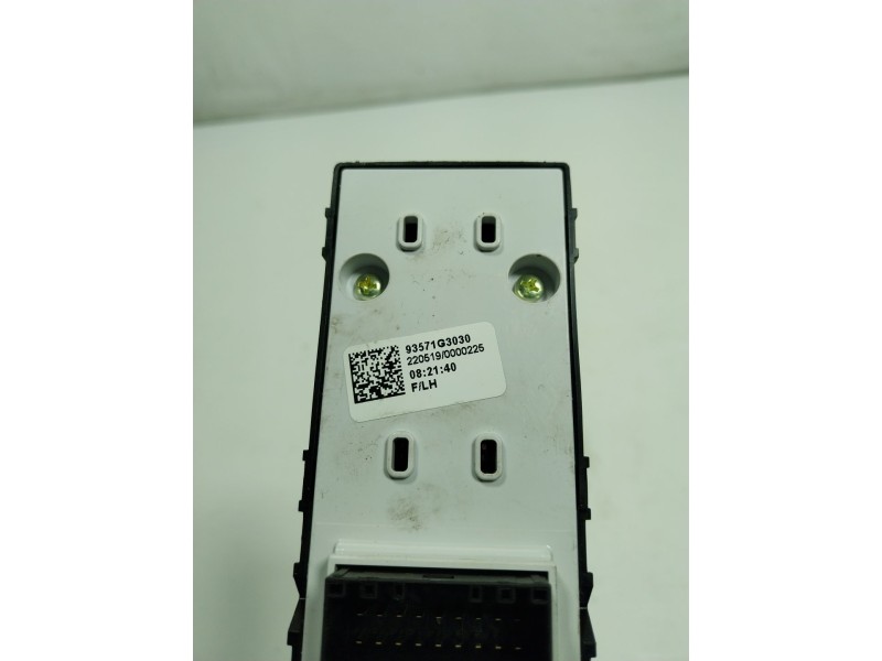 Recambio de mando elevalunas delantero izquierdo para hyundai i30 cw (pd) 1.0 tgdi cat referencia OEM IAM  93571G3030 