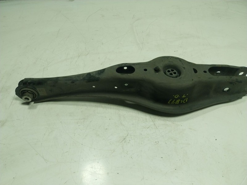 Recambio de brazo suspension superior trasero derecho para skoda superb (3v3) 2.0 tdi referencia OEM IAM   