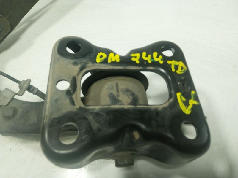 Recambio de mangueta trasera derecha para peugeot traveller autobús (v_) 1.5 bluehdi 120 referencia OEM IAM   