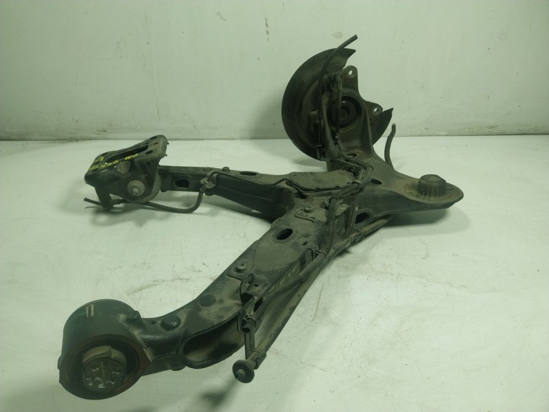 Recambio de mangueta trasera derecha para peugeot traveller autobús (v_) 1.5 bluehdi 120 referencia OEM IAM   