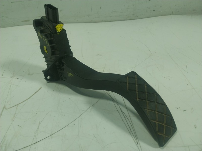 Recambio de potenciometro pedal para seat leon (5f1) 1.6 tdi referencia OEM IAM 5Q1721503H 5Q1721503H 