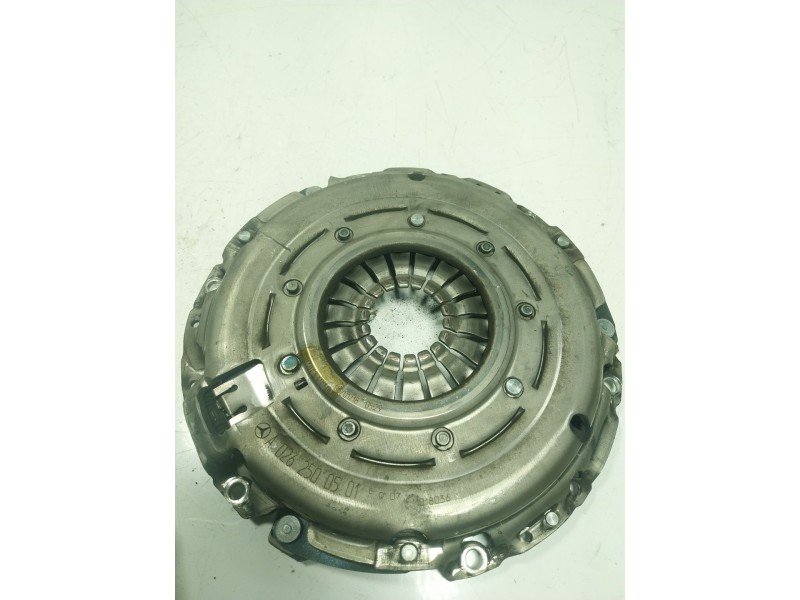 Recambio de kit embrague para mercedes-benz clase gla (w156) 1.6 cat referencia OEM IAM   