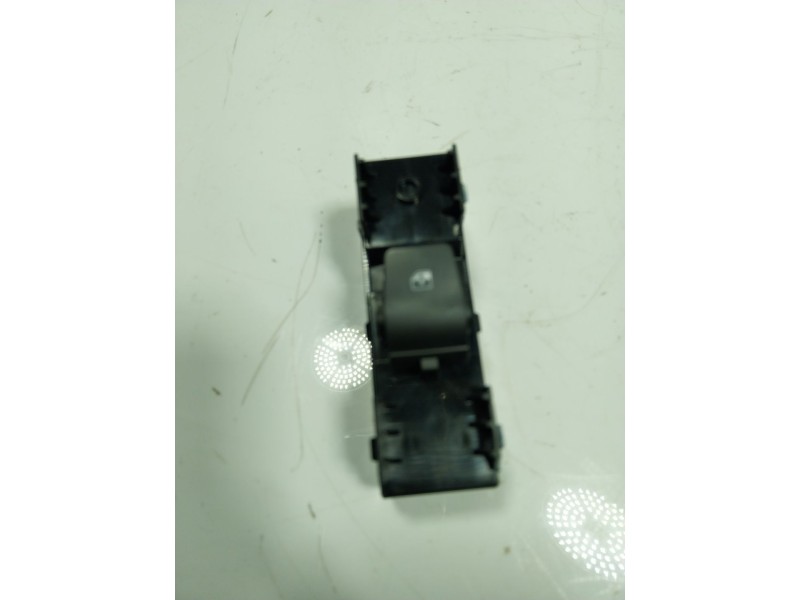 Recambio de mando elevalunas delantero derecho para hyundai i30 cw (pd) 1.0 tgdi cat referencia OEM IAM  93581G3010 