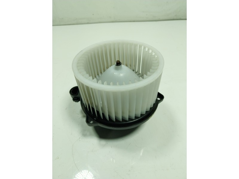 Recambio de motor calefaccion para hyundai i30 cw (pd) 1.0 tgdi cat referencia OEM IAM  97113A4000 