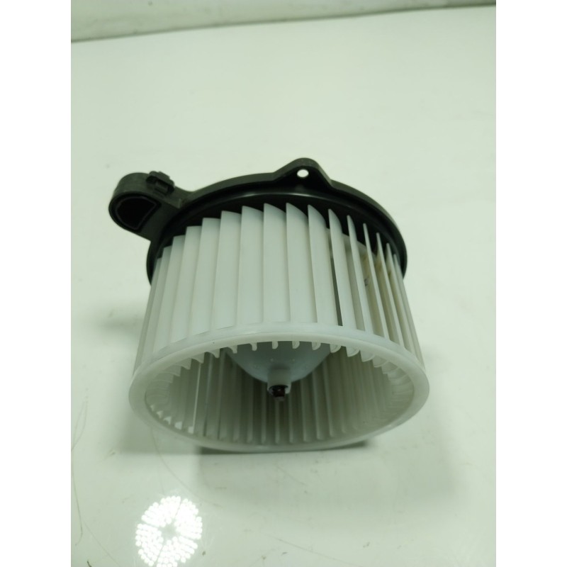 Recambio de motor calefaccion para hyundai i30 cw (pd) 1.0 tgdi cat referencia OEM IAM  97113A4000 