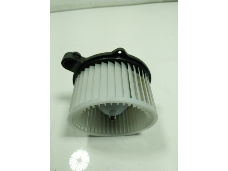 Recambio de motor calefaccion para hyundai i30 cw (pd) 1.0 tgdi cat referencia OEM IAM  97113A4000 