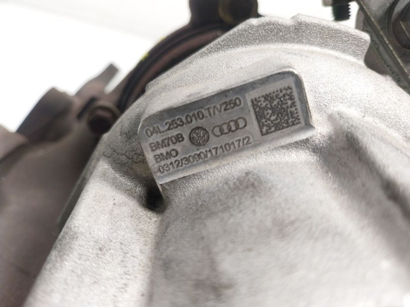 Recambio de turbocompresor para skoda superb (3v3) 2.0 tdi referencia OEM IAM  04L253010 