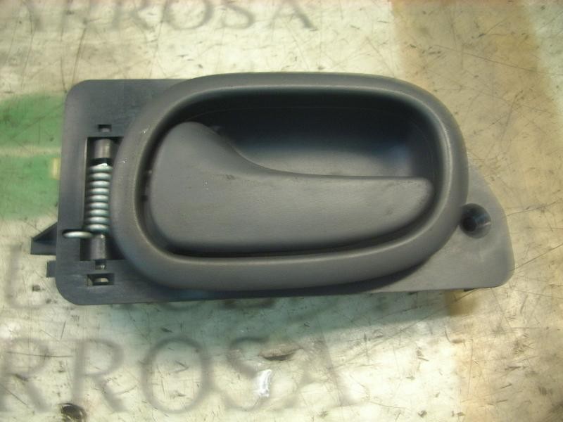 Recambio de maneta interior delantera izquierda para renault laguna (b56) 1.9 dci rt referencia OEM IAM   