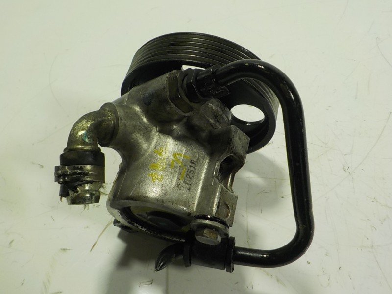 Recambio de bomba direccion para citroën xsara picasso 1.6 16v hdi fap referencia OEM IAM  9631923680 