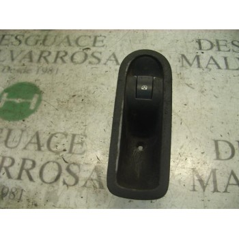 MANDO ELEVALUNAS TRASERO DERECHO 