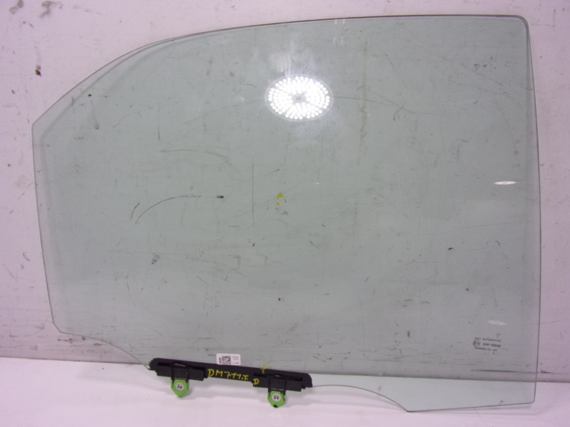 Recambio de cristal puerta trasero derecho para toyota yaris 1.5 vvti hev referencia OEM IAM   