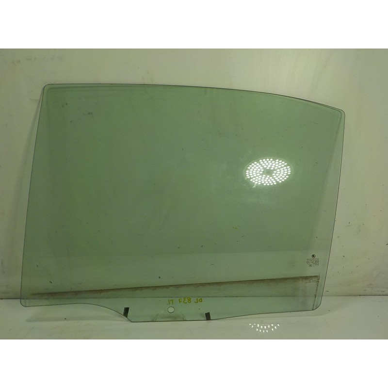 Recambio de cristal puerta trasero izquierdo para skoda octavia lim. (5e3) 2.0 tdi referencia OEM IAM 5E5845205C  