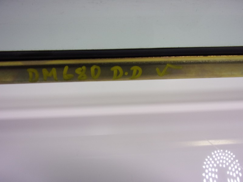 Recambio de cristal puerta delantero derecho para toyota hilux (3b/3c/3d) gr sport referencia OEM IAM 681010K280  