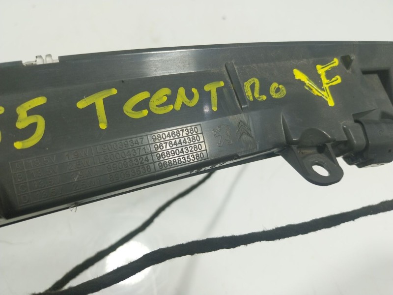 Recambio de piloto trasero central para citroën ds5 1.6 blue-hdi fap referencia OEM IAM 1607400080  