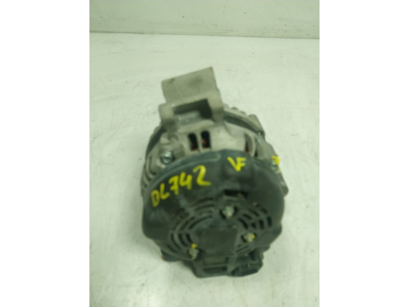 Recambio de alternador para land rover range rover sport 2.7 td v6 cat referencia OEM IAM   